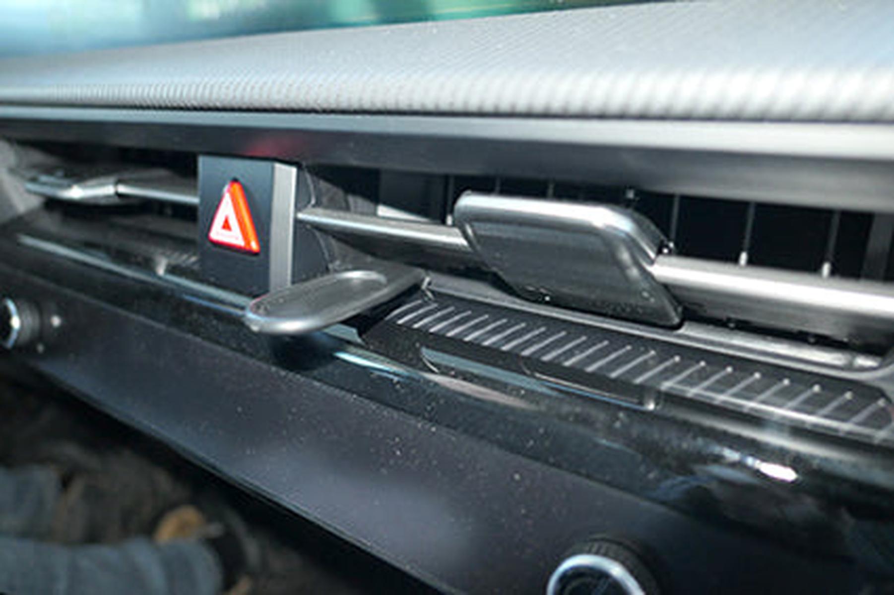 Mobilhållare Brodit Kia EV6