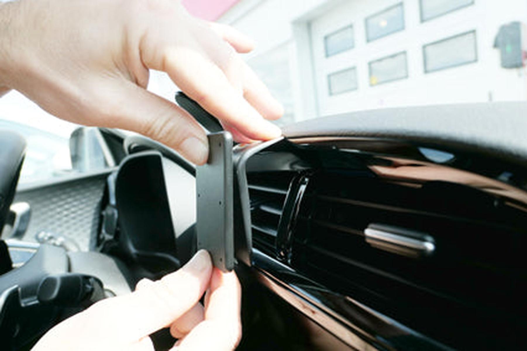 Mobilhållare Brodit Kia e-Soul