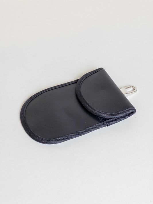 RFID-beskyttelse af nøglering i læder