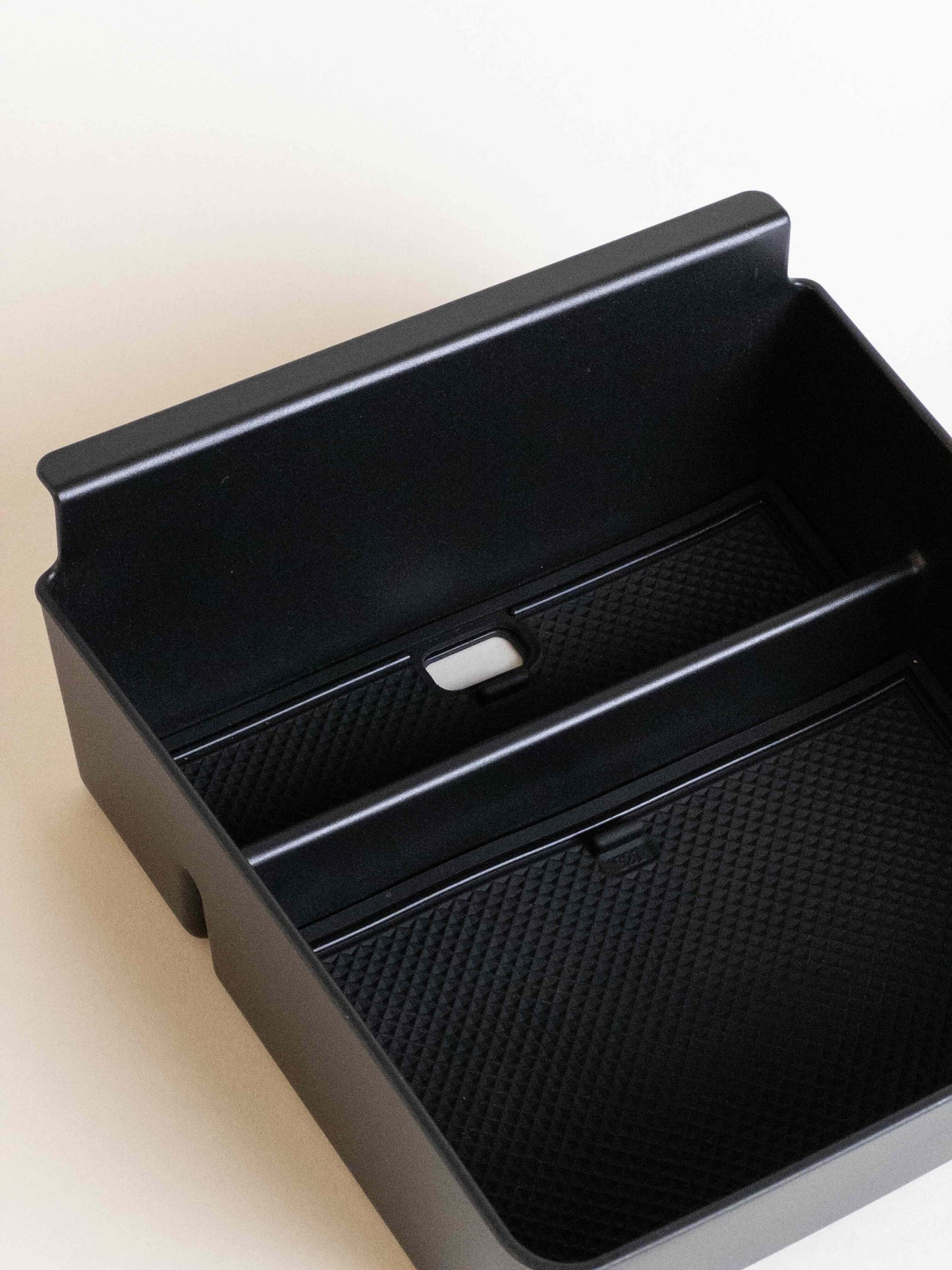 Model S/X 2021+ storage box armrest
