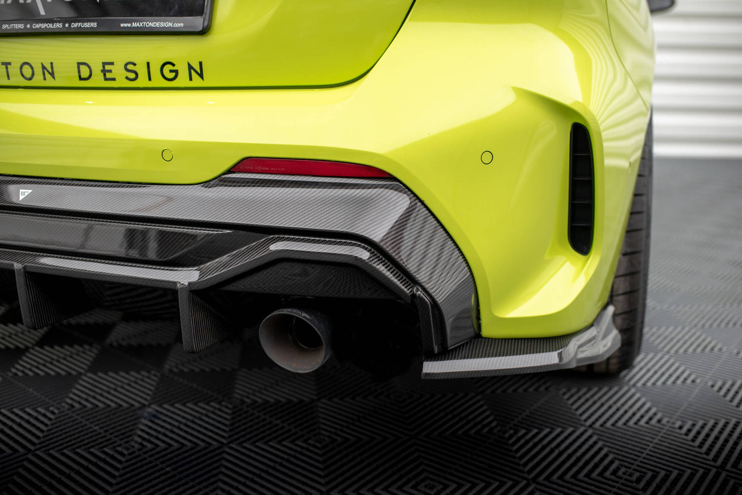 Carbon fiber rear diffuser prepreg v.2 bmw 1 f40 m-pack/ m135i