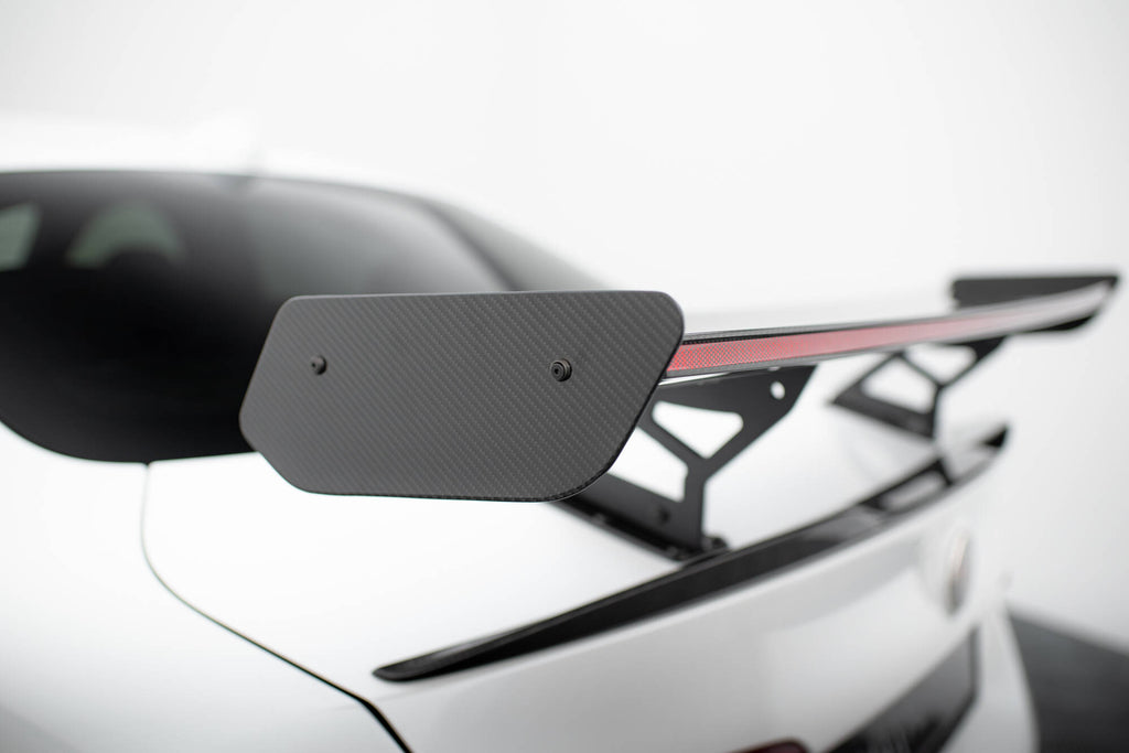 Hiilispoileri + led alfa romeo giulia quadrifoglio