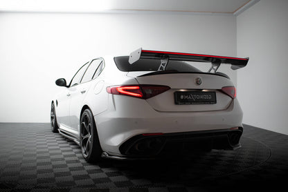 Carbon spoiler + led alfa romeo giulia quadrifoglio