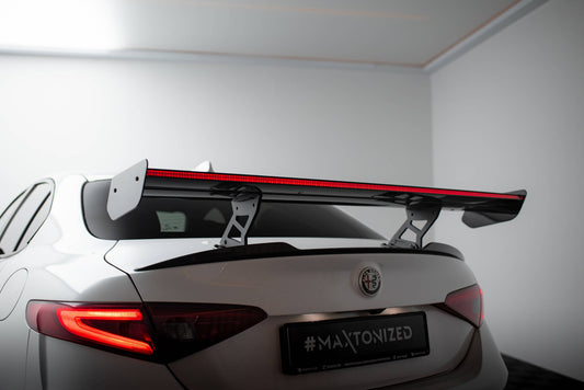 Carbon spoiler + led alfa romeo giulia quadrifoglio