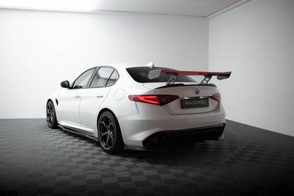 Carbon spoiler + led alfa romeo giulia quadrifoglio