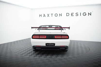 Kulfiberspoiler + LED-lys til Dodge Challenger MK3