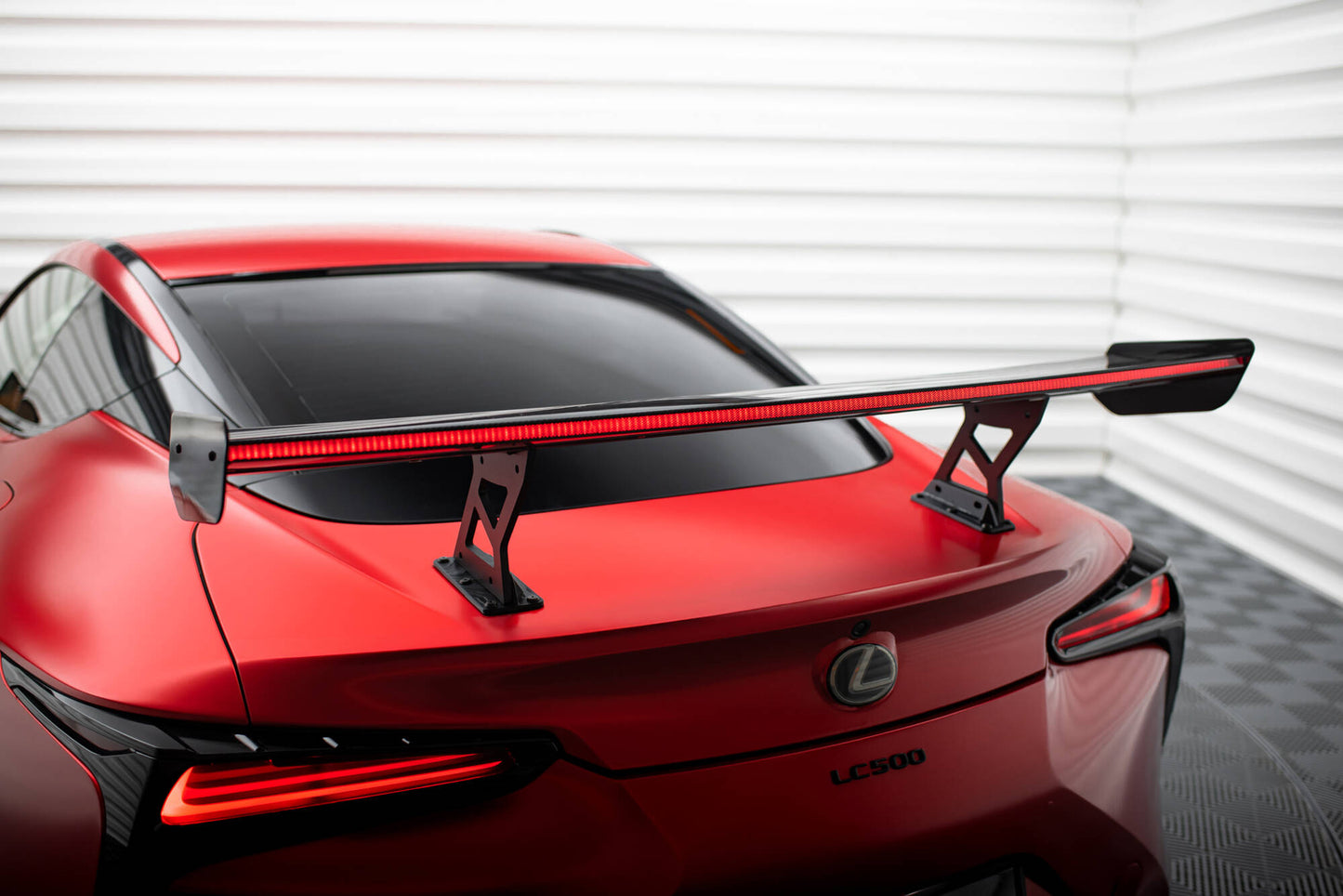 Carbon spoiler + led lexus lc