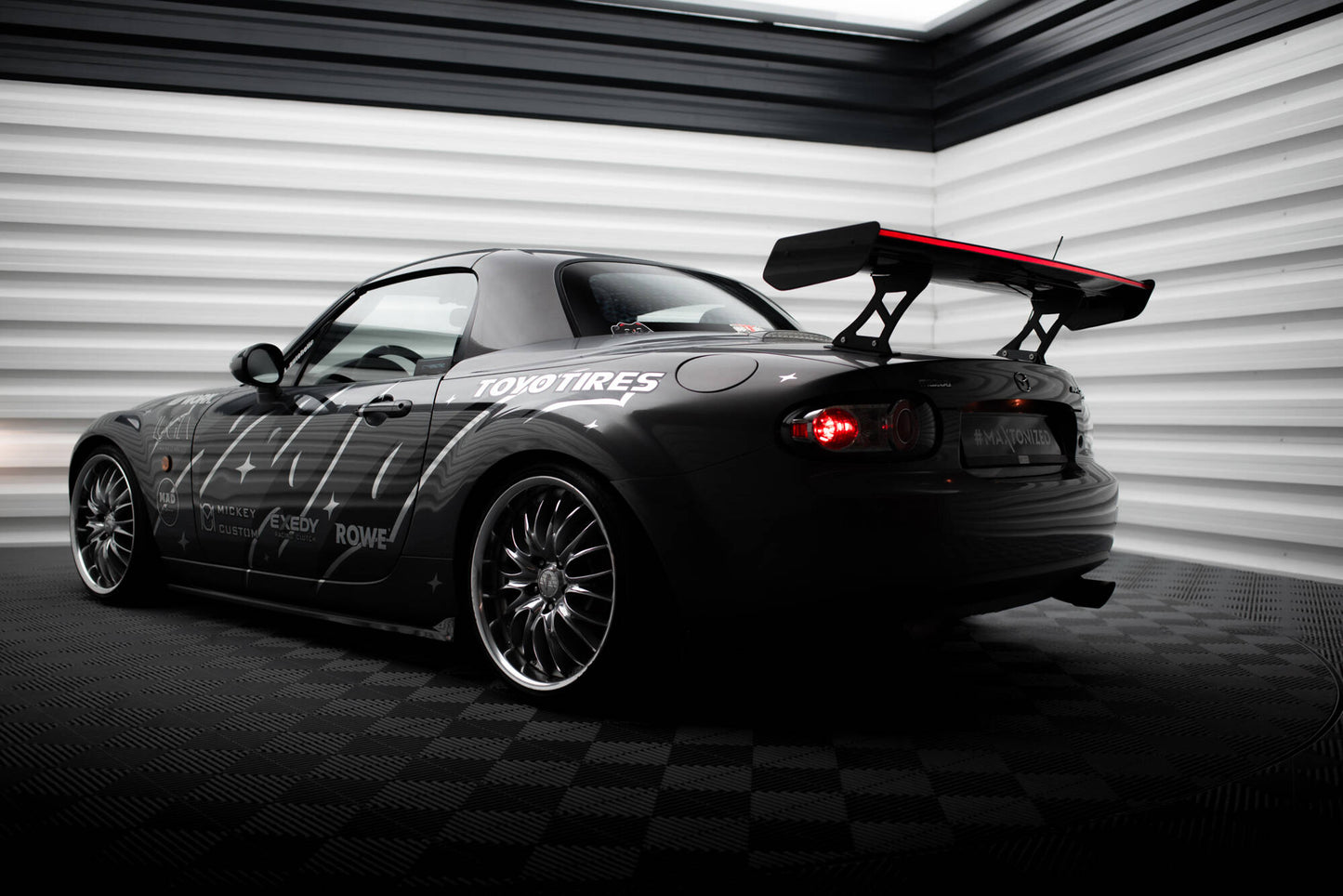 Hiilispoileri + LED Mazda MX5 Hardtop NC (MK3)