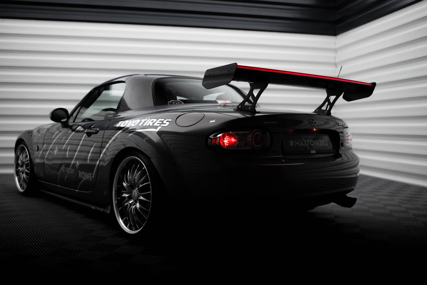 Hiilispoileri + LED Mazda MX5 Hardtop NC (MK3)