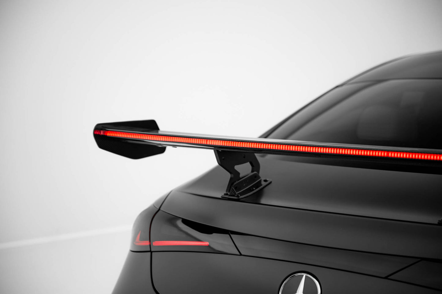 Carbon spoiler v.1 + led mercedes-benz cle amg-line c236
