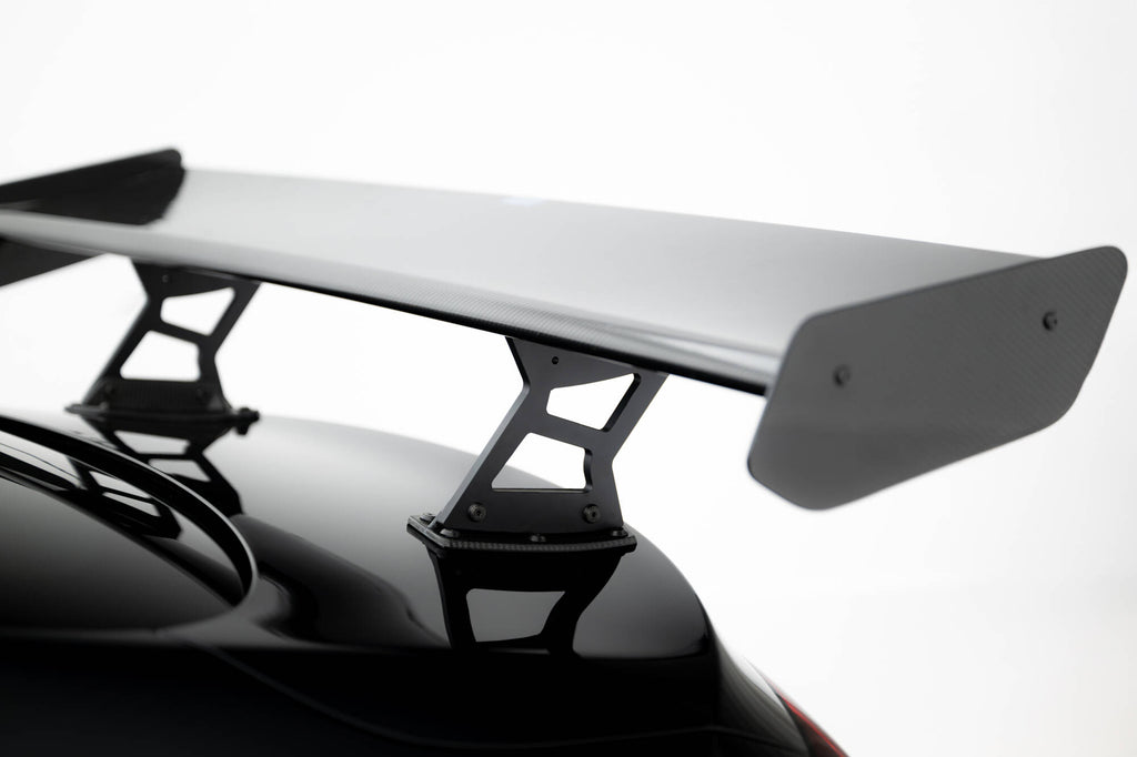 Carbon spoiler v.2 + led mercedes-amg cle 53 c236