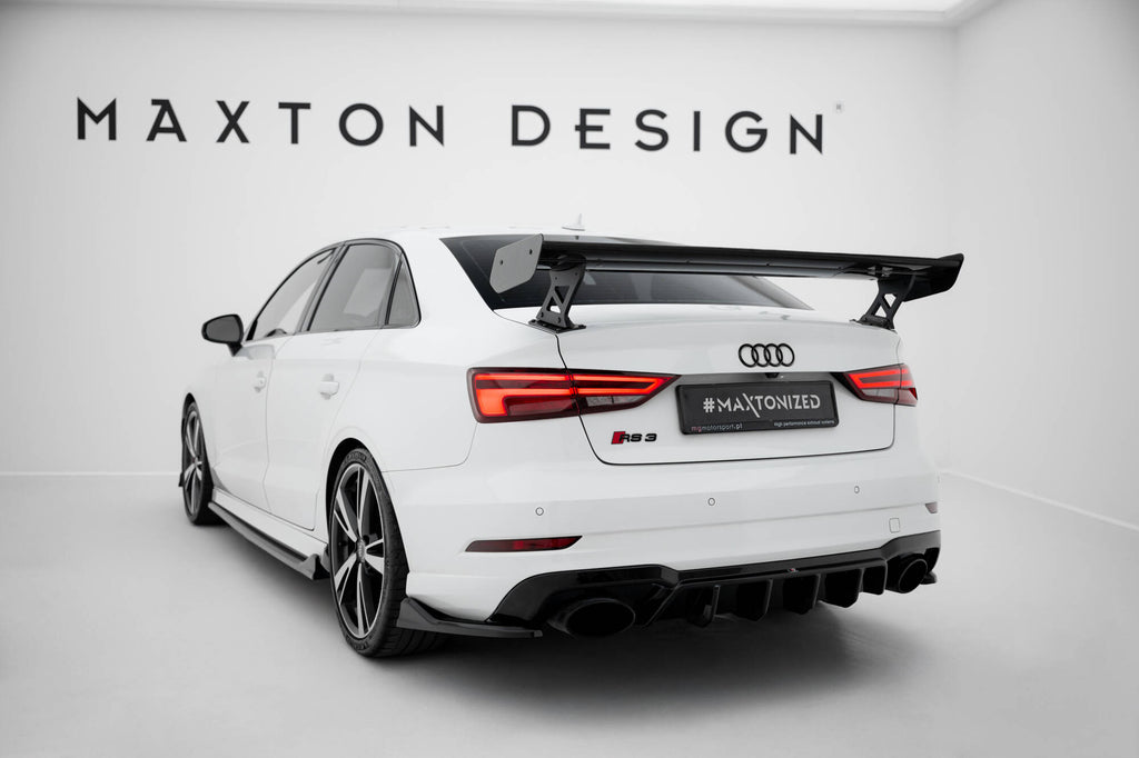 Carbon spoiler med eksterne parenteser lodrette Audi A3 / A3 S-linje / S3 / RS3 siden 8V / 8V ansigtsløftning