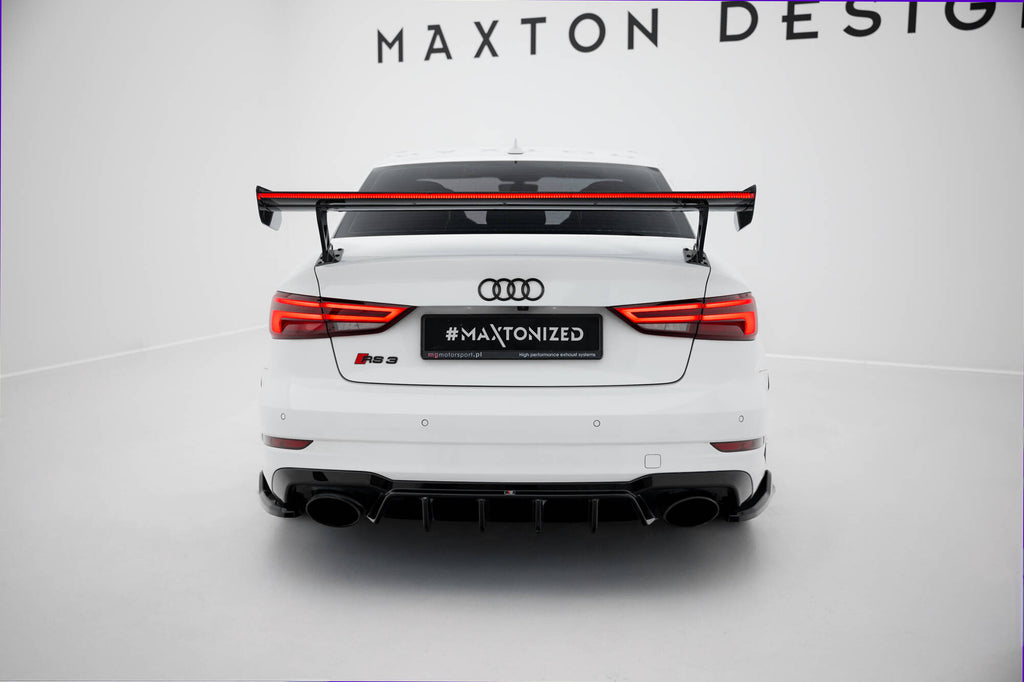 Hiilispoileri ulkoisilla kiinnikkeillä pystysuorat + LED Audi A3 / A3 S-Line / S3 / RS3 8V / 8V: n kasvojenkorotuksen jälkeen