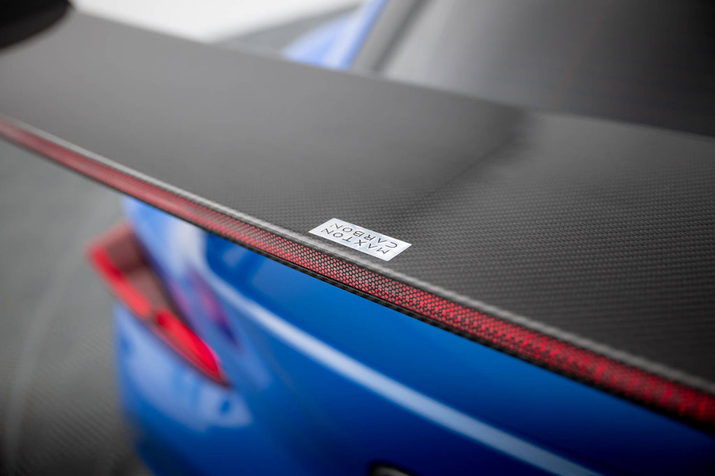 Carbon spoiler med eksterne parenteser lodret + førte Toyota Supra Mk5