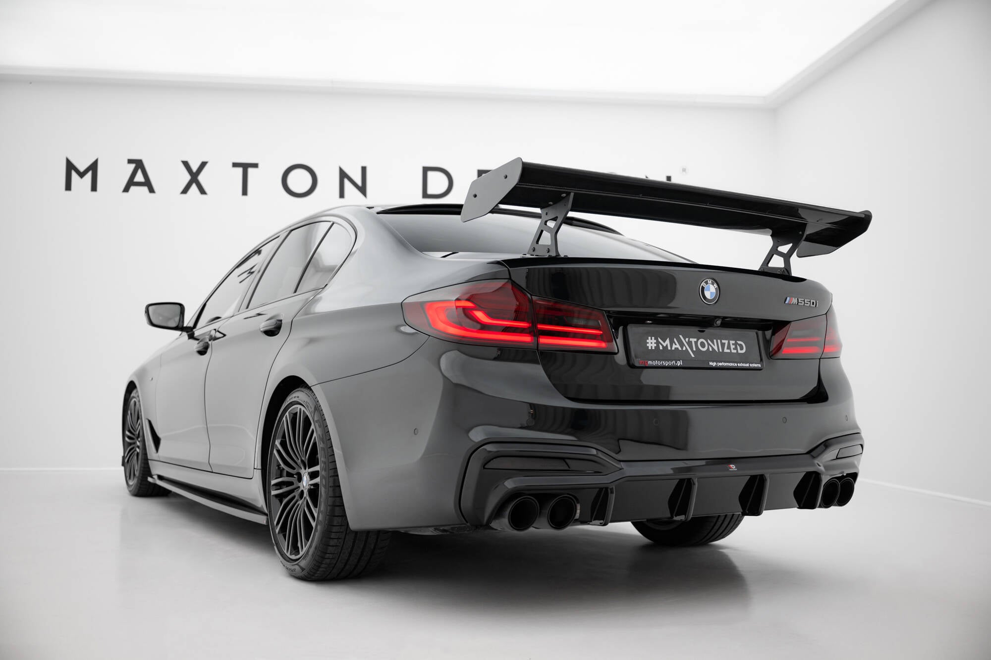 Carbon spoiler med interne parenteser lodrette BMW 5 / M5 siden G30 / F90