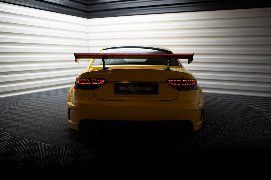 Carbon spoiler med interne parenteser lodret + LED Audi A5 Coupe 8t