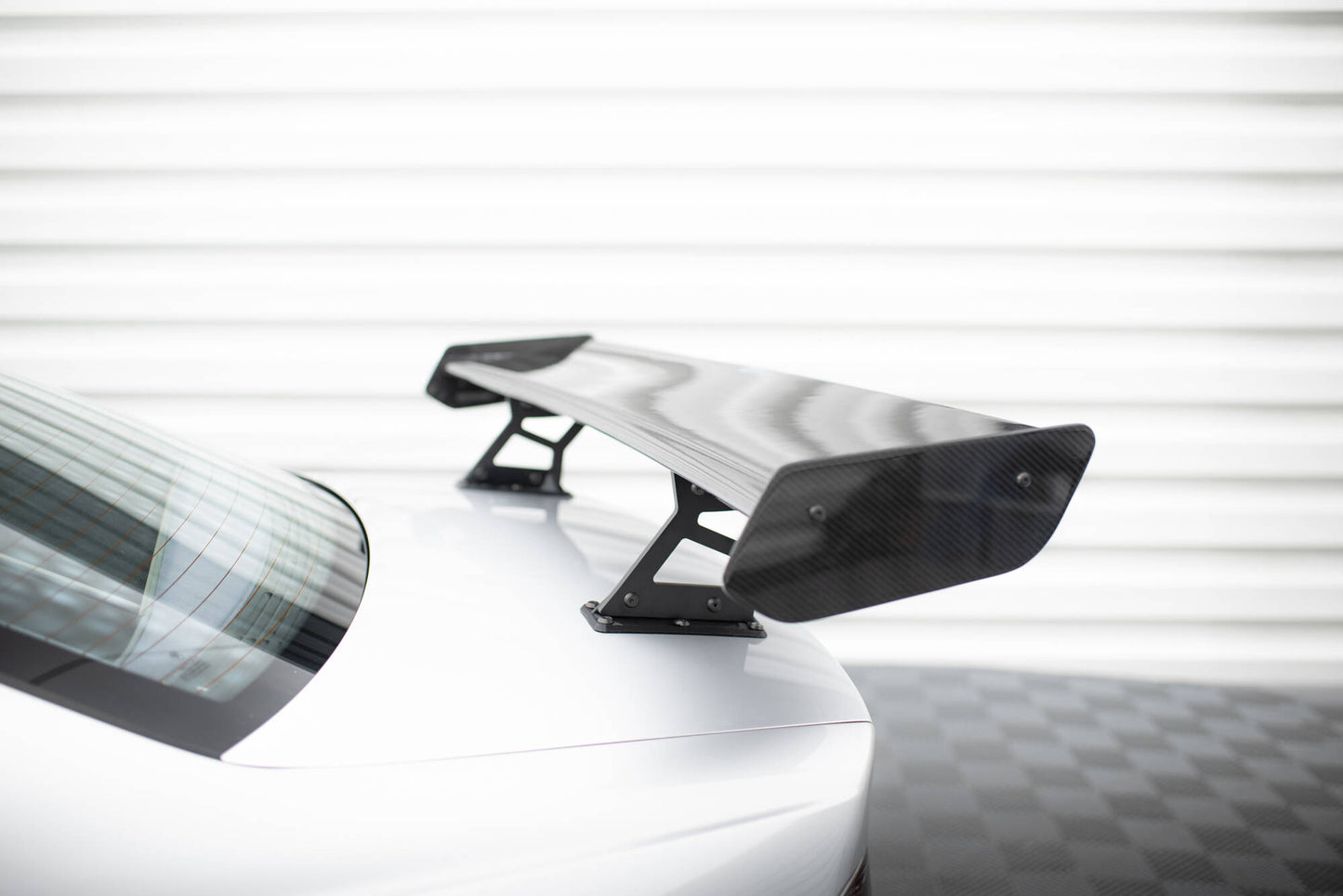 Carbon spoiler with internal brackets uprights + led bmw 3 coupe e46