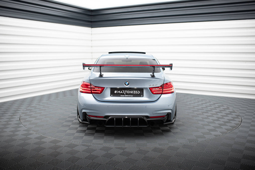 Hiilipoileri, jossa on sisäiset suluilla, pystyssä + LED BMW 4 F32 / 4 F32 M-pakkauskupee