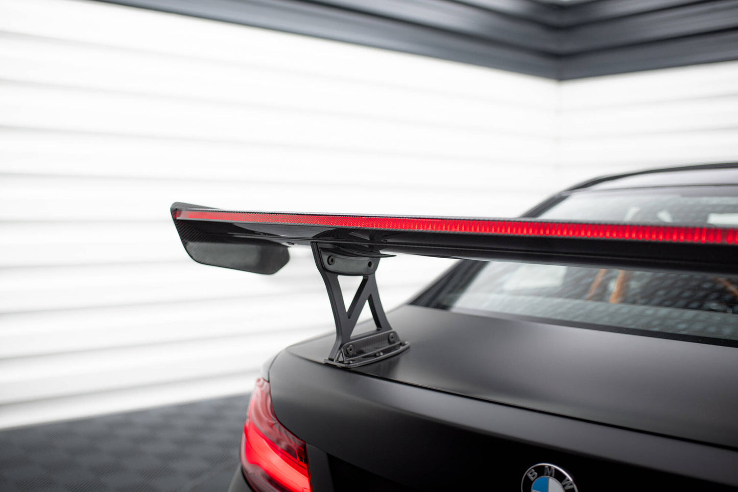 Carbon spoiler with internal brackets uprights + led bmw m2 f87 / 2 / 2 m-pack f22