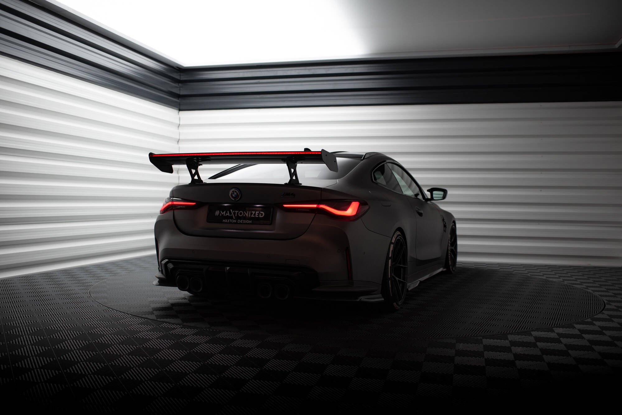 Carbon spoiler with internal brackets uprights + led bmw m4 g82 / g82 facelift / m440i / 4 m-pack g22 / g22 facelift