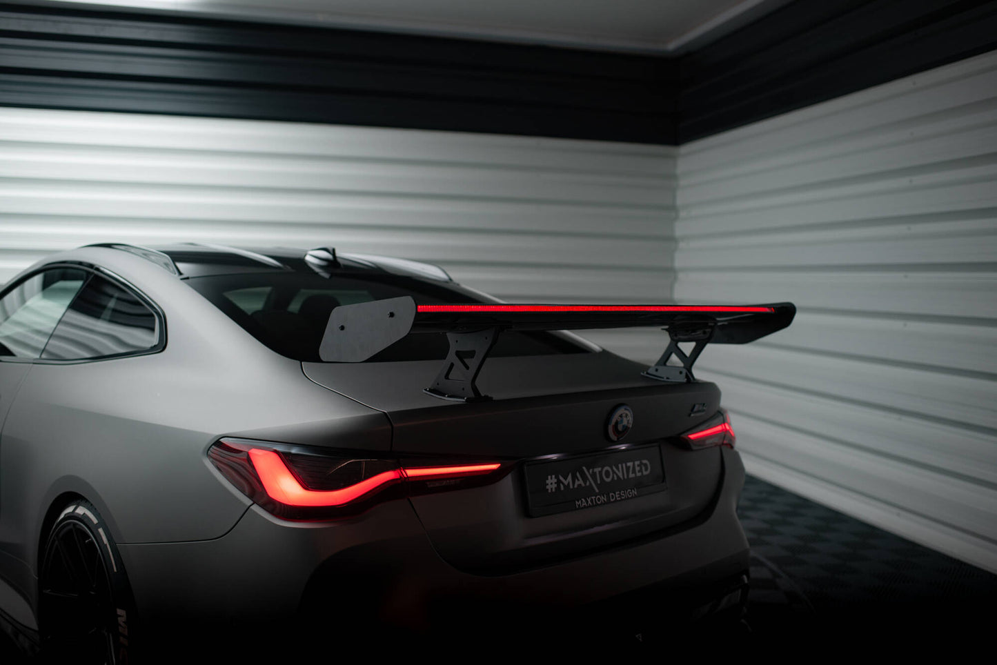 Carbon spoiler with internal brackets uprights + led bmw m4 g82 / g82 facelift / m440i / 4 m-pack g22 / g22 facelift