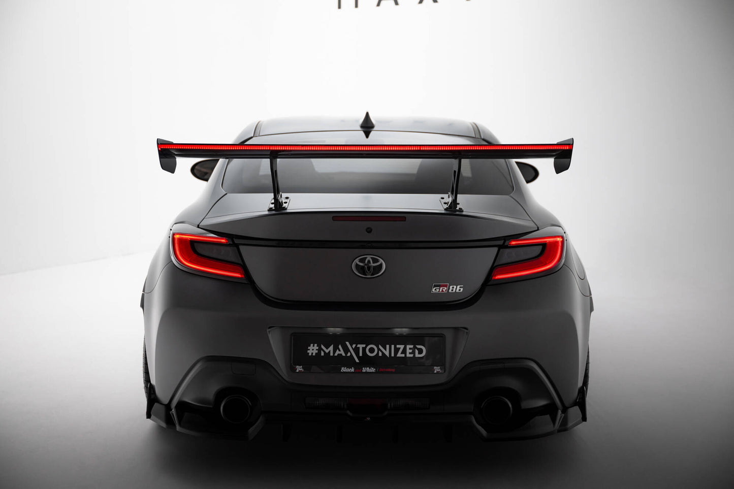 Carbon Spoiler with Internal Brackets Uprights + LED Toyota GR86 / Subaru BRZ MK2