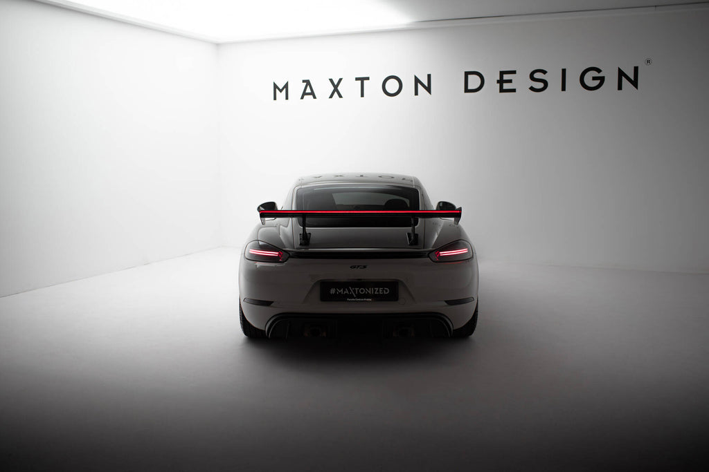 Hiilpoileri sisäisillä suluilla pystyssä V.1 + LED Porsche 718 Cayman 982c