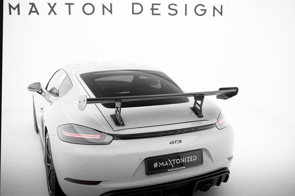 Hiilpoileri sisäisillä suluilla pystyssä V.1 Porsche 718 Cayman 982c