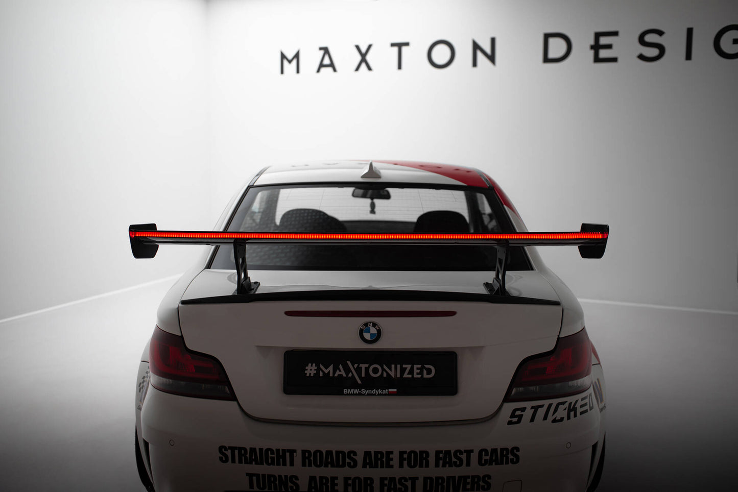 Carbon Spoiler with Internal Brackets Uprights v.2 + LED BMW 1 m E82