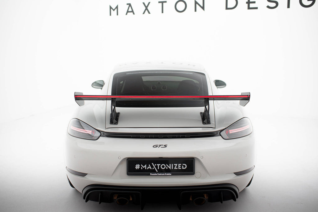 Hiilpoileri sisäisillä suluilla pystyssä V.2 + LED Porsche 718 Cayman 982c