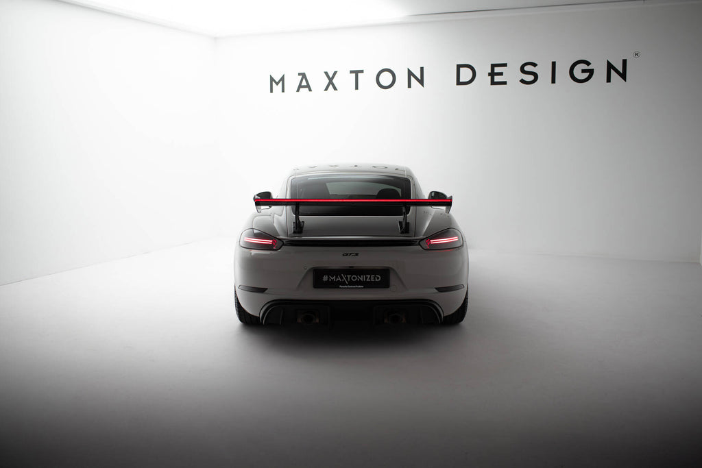 Hiilpoileri sisäisillä suluilla pystyssä V.2 + LED Porsche 718 Cayman 982c