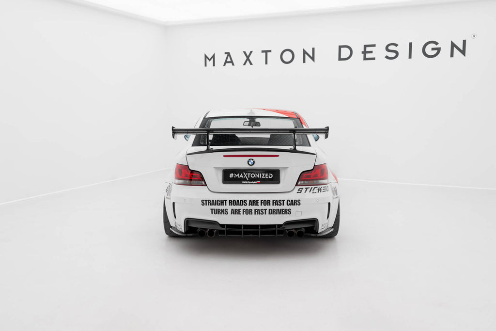 Carbon spoiler with upper swan mounting  bmw 1 m e82