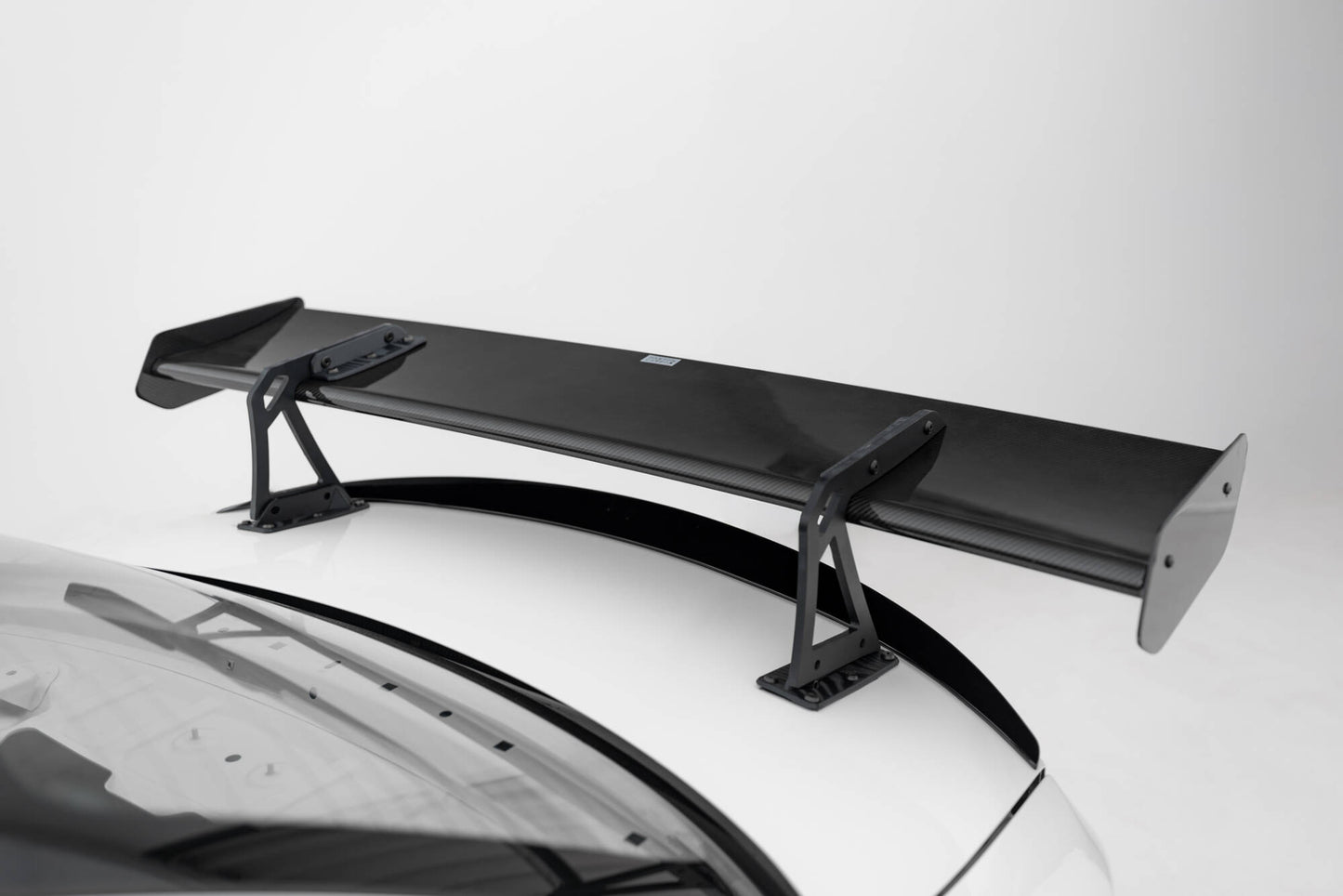 Carbon Spoiler with Upper Swan Mounting + LED BMW 1 m E82