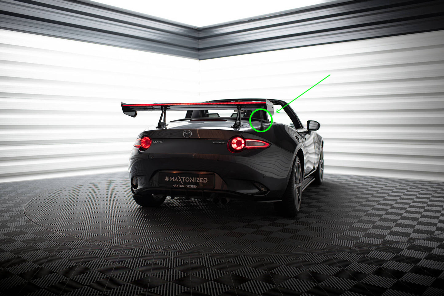 Carbon spoiler with upper swan mounting + led mazda mx-5 nd (mk4)