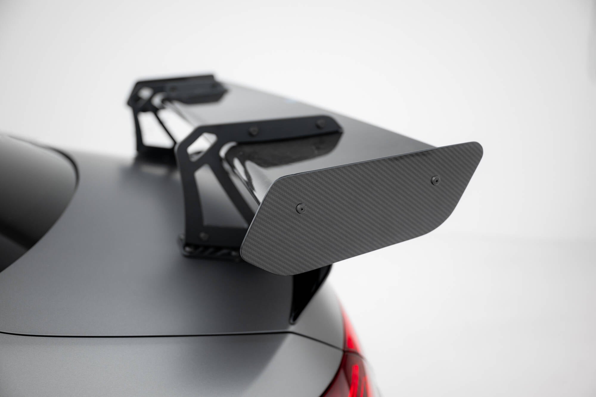 Carbon Spoiler with Upper Swan Mounting + LED Mercedes-Benz Cla Coupe C118 / C118 Facelift