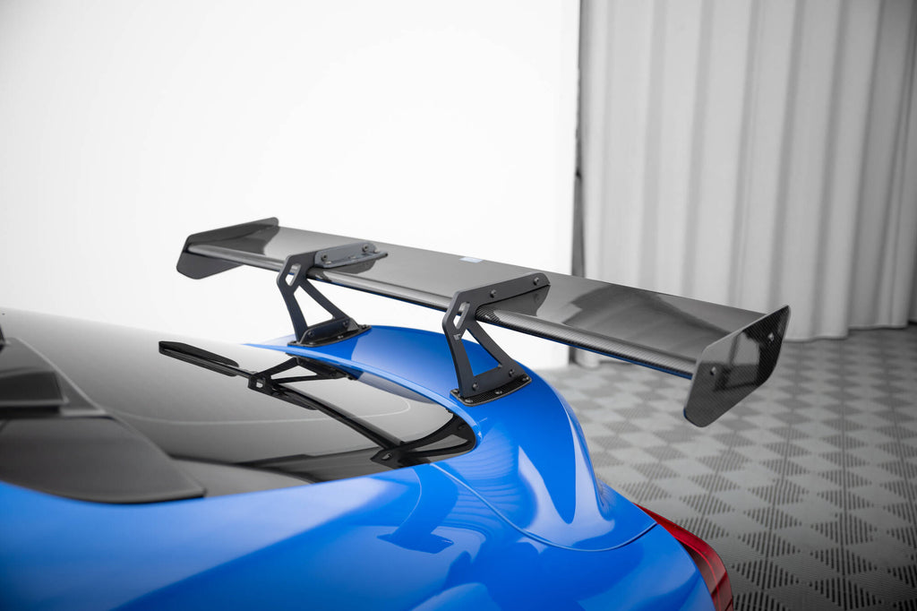 Hiilpoileri, jossa on ylempi joutsenkiinnitys + LED Toyota supra mk5