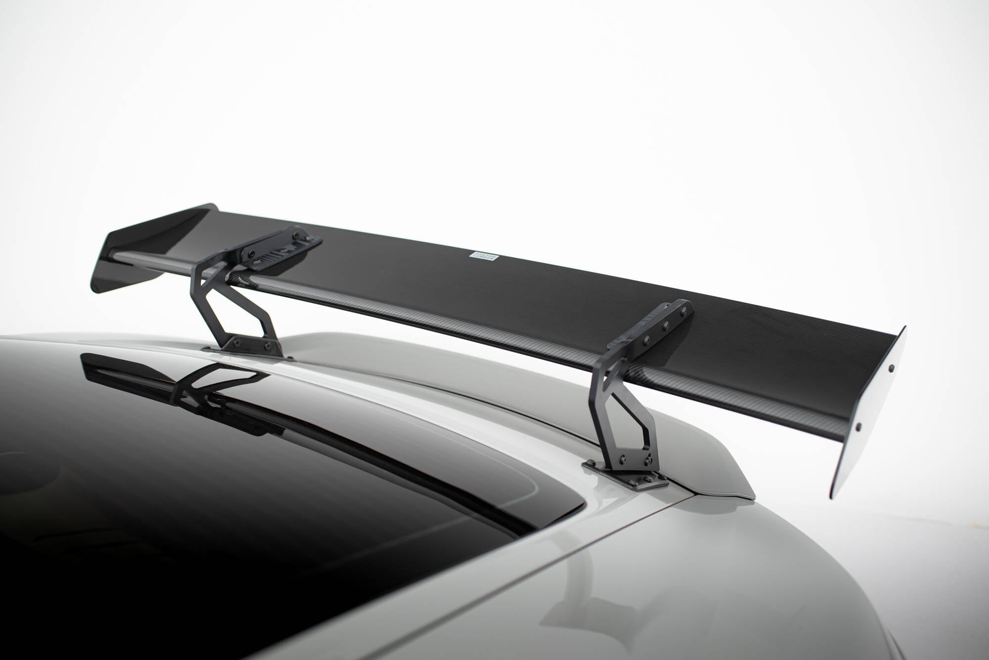 Carbon spoiler with upper swan mounting v.2 + led porsche 718 cayman 982c