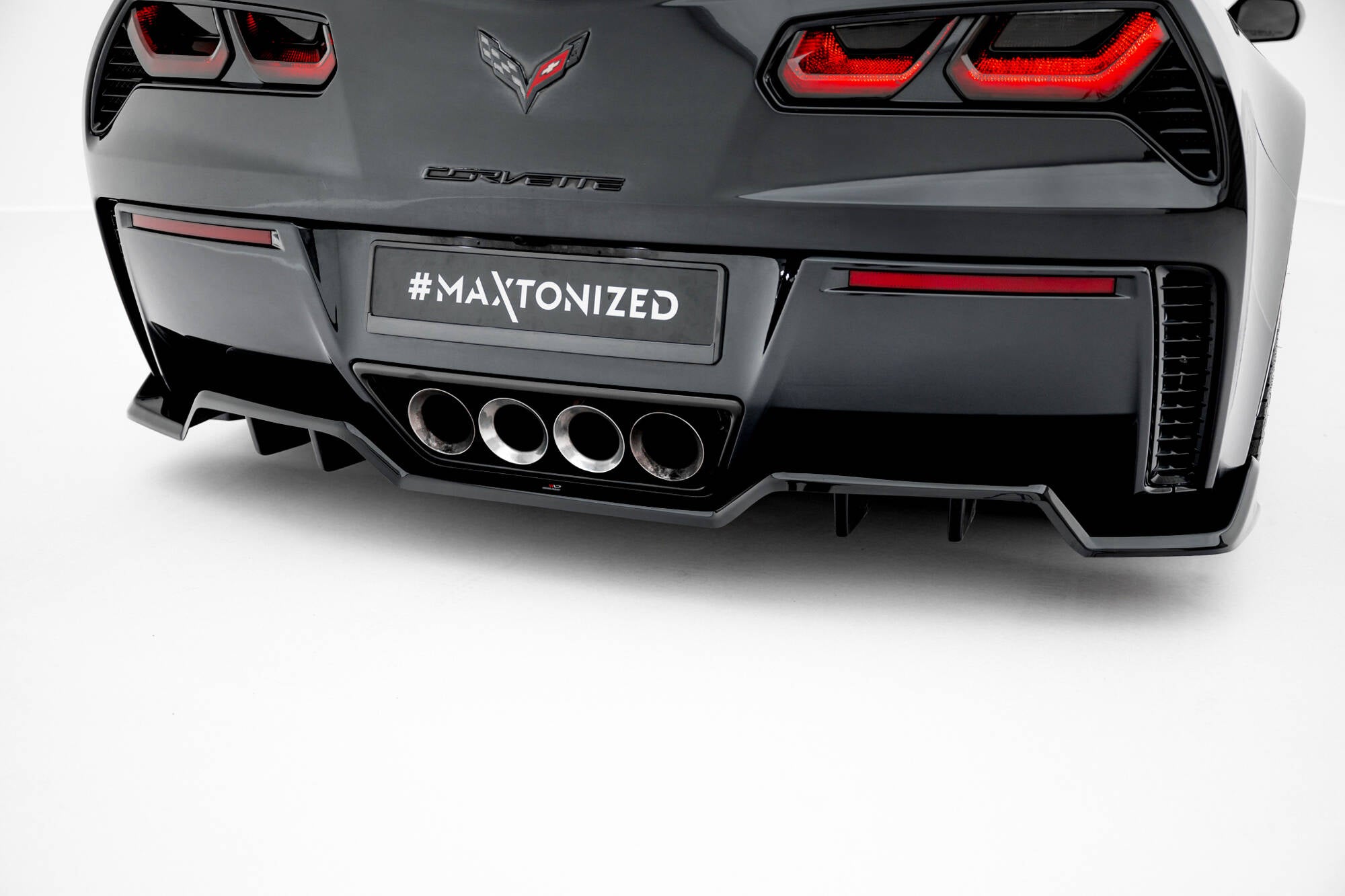 Central rear splitter (with vertical bars) chevrolet corvette z06 c7