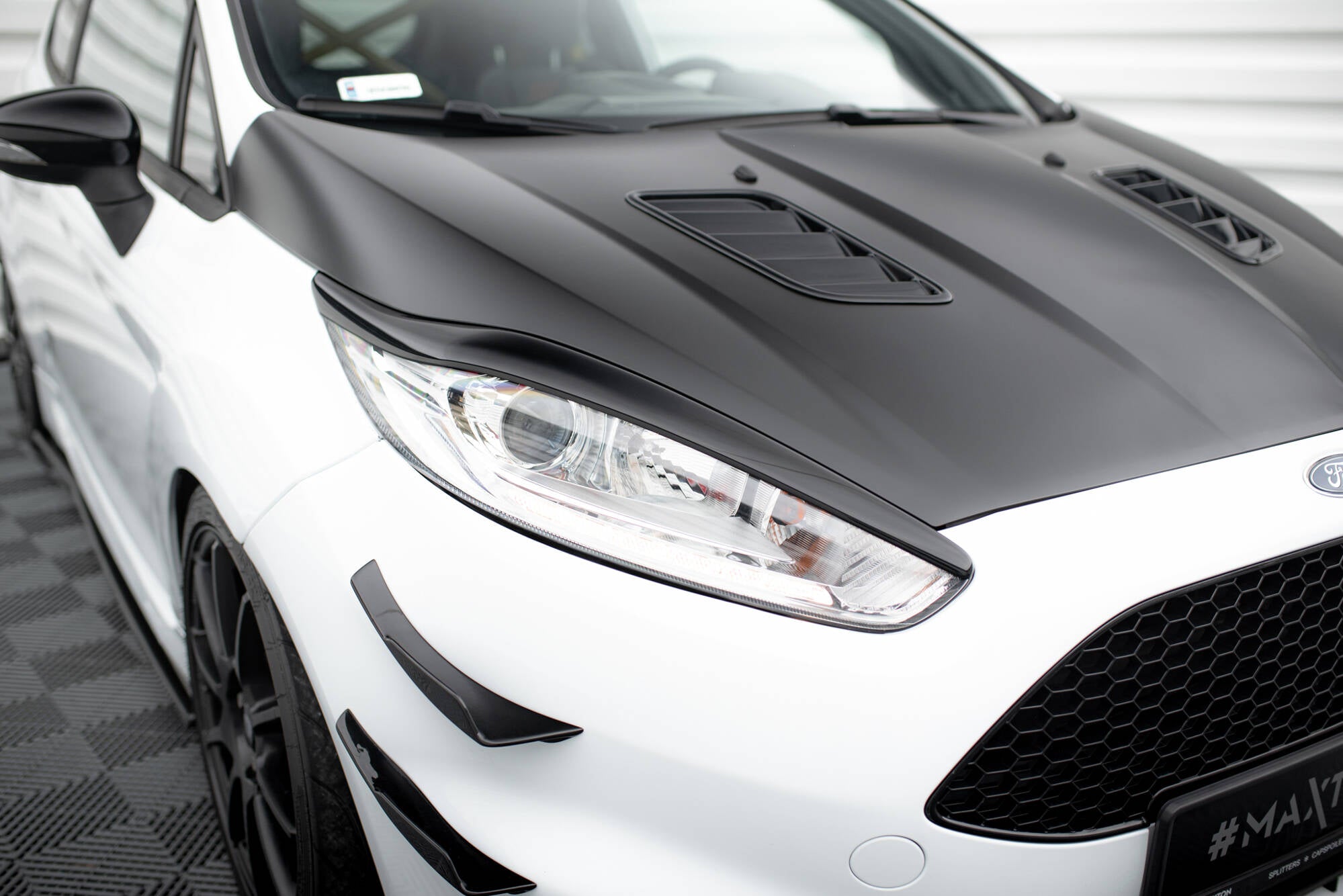 Eyebrows v.1 ford fiesta st / st-line / standard mk7 fl