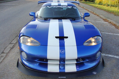 Etukilpailun jakaja Dodge Viper GTS