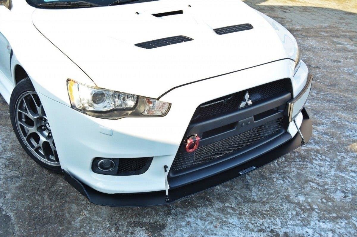 Etukilpailun jakaja v.1 Mitsubishi Lancer Evo X