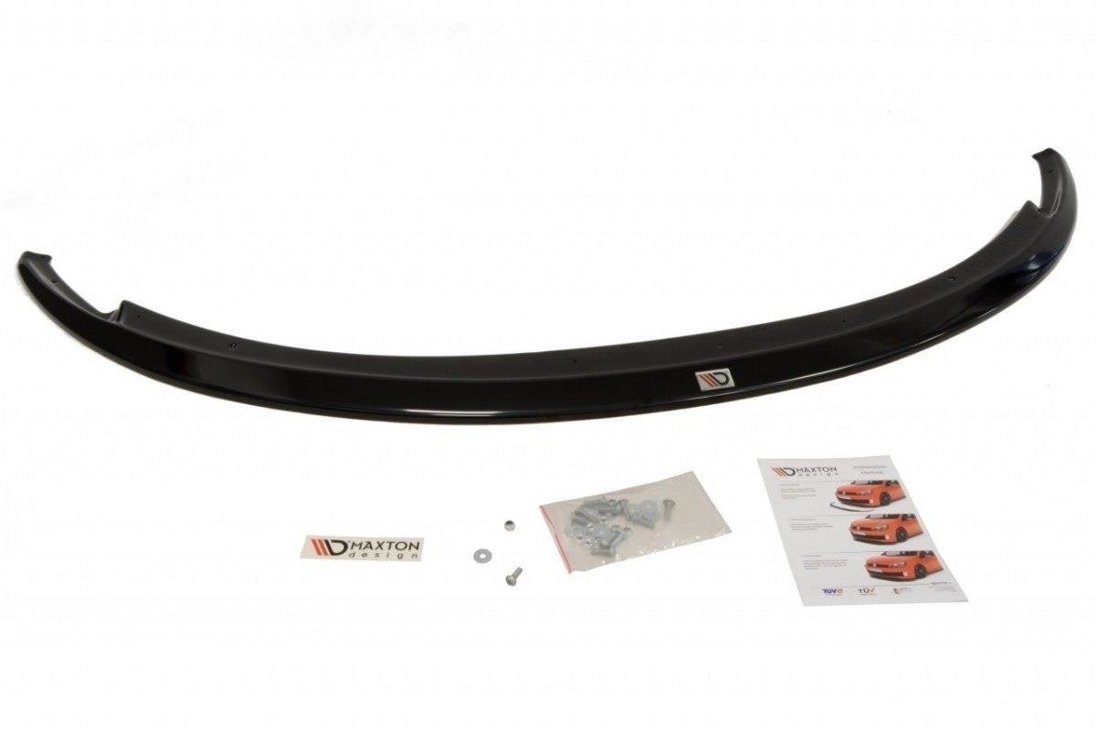 Front Splits Aston Martin V8 Vantage