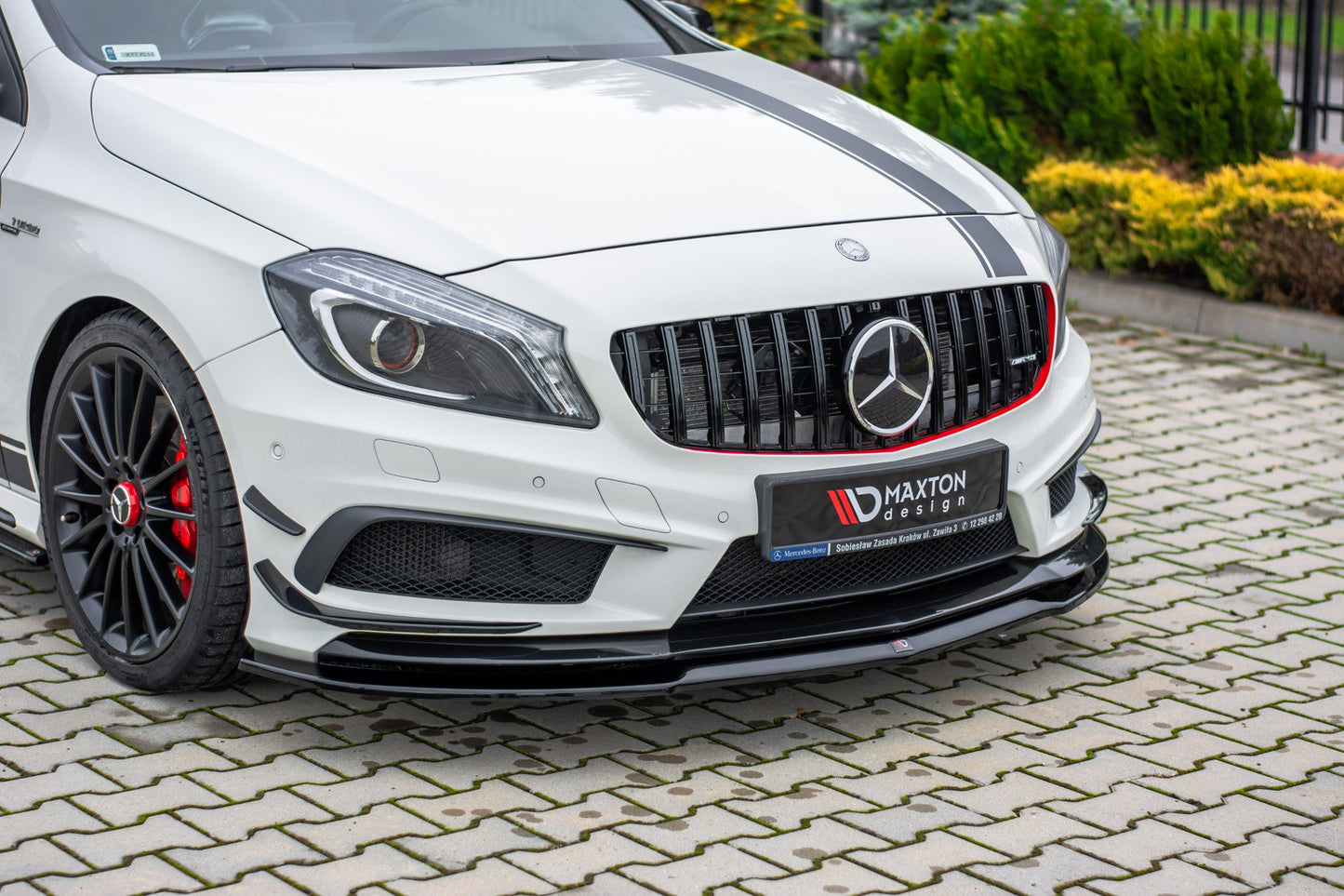 Front halkeaa Mercedes A45 AMG W176