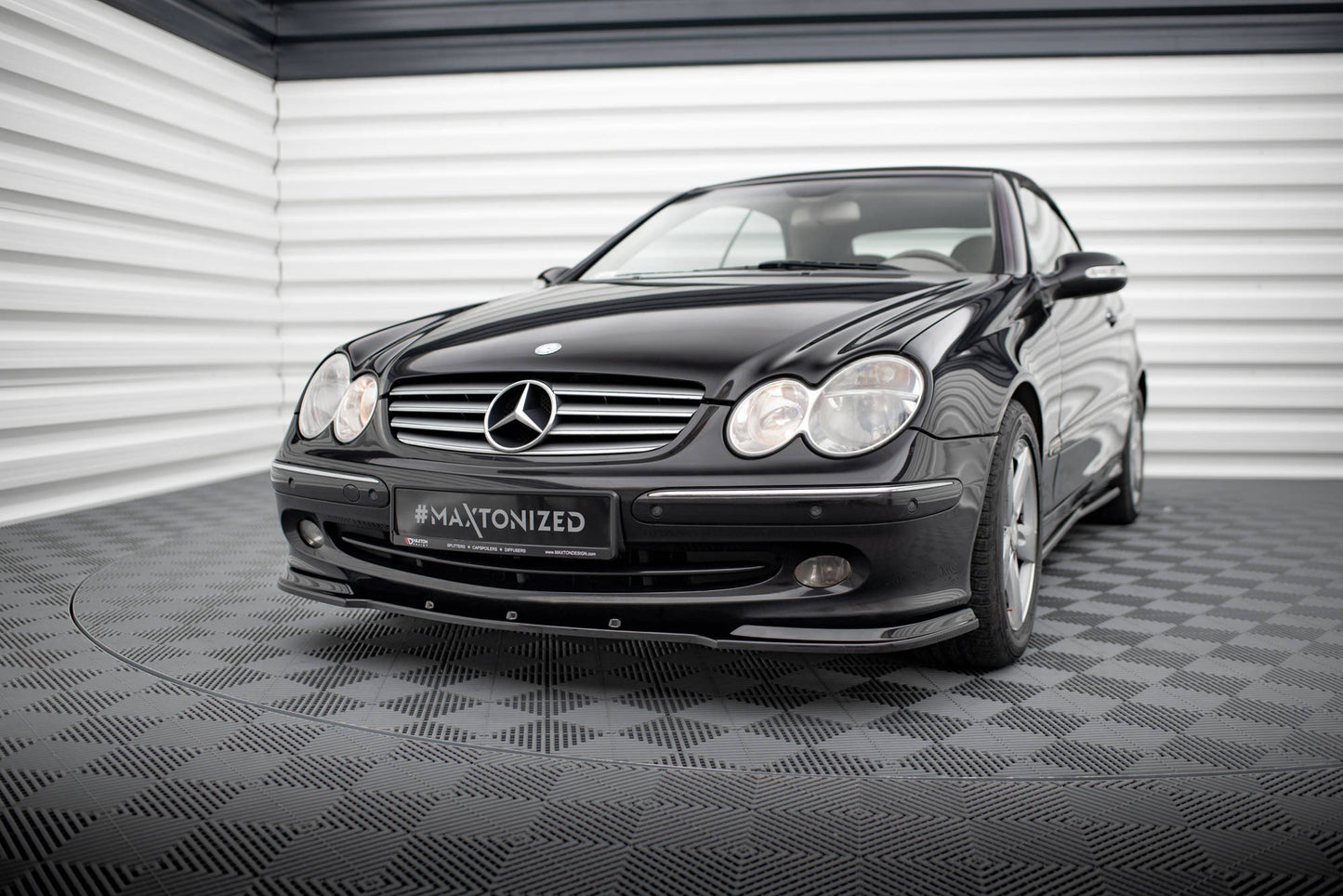 Front Shariter v.1 Mercedes Clk W 209 tavalliselle versiolle