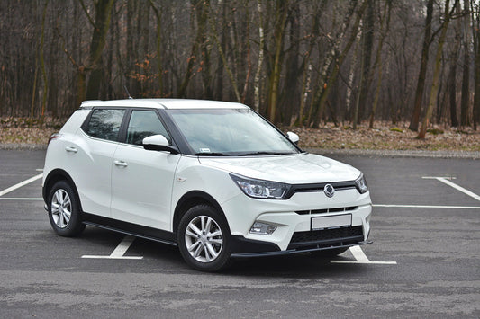 Front Splits v.1 Ssangyong Tivoli