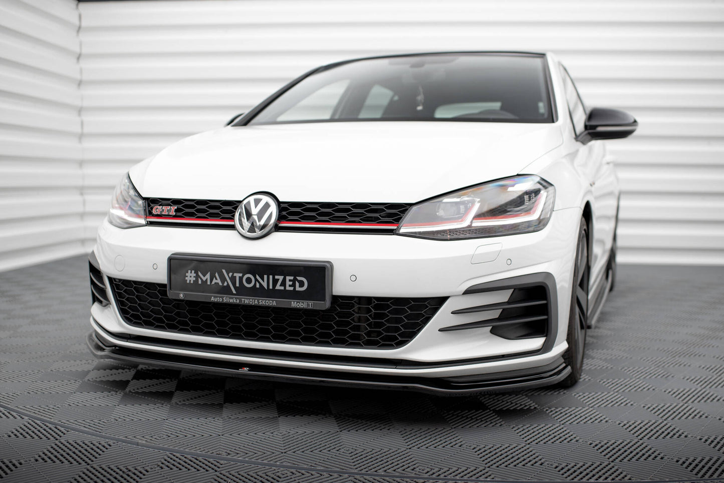 Front splitter v.2 vw golf vii gti facelift