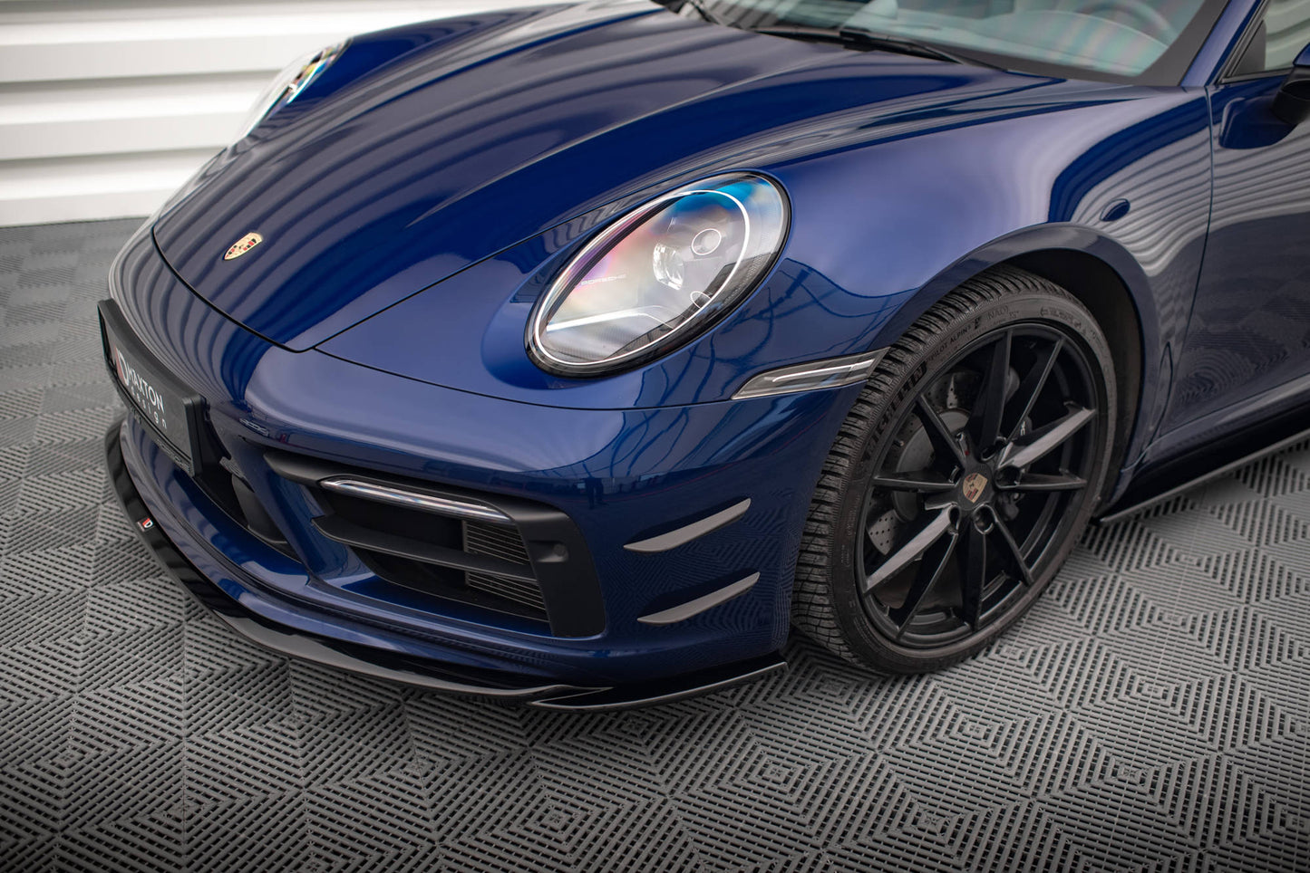 Front bumper wings (canards) porsche 911 carrera aero 992