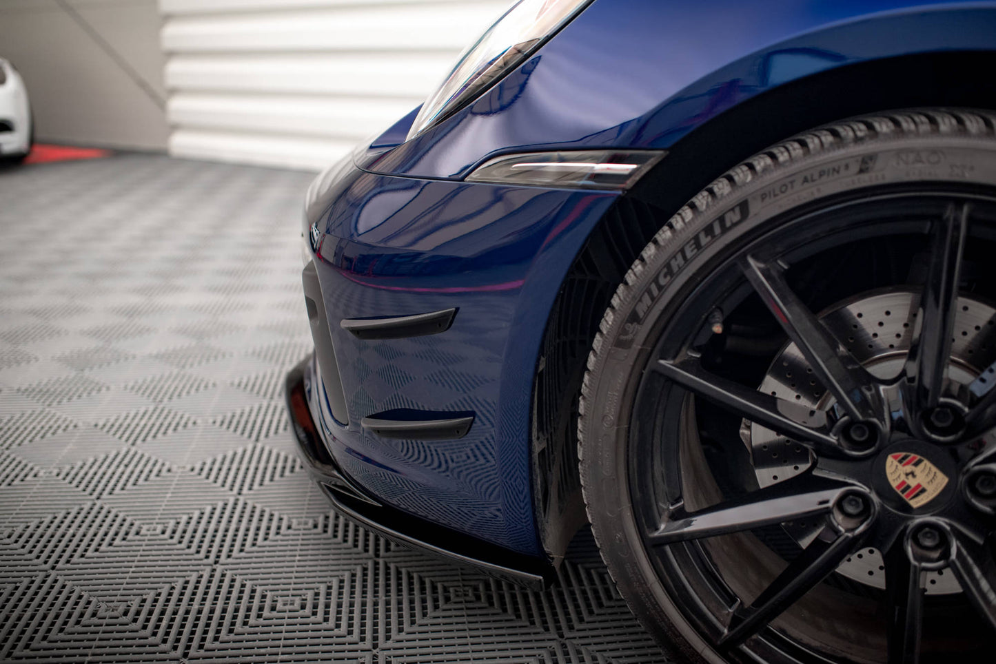 Front bumper wings (canards) porsche 911 carrera aero 992