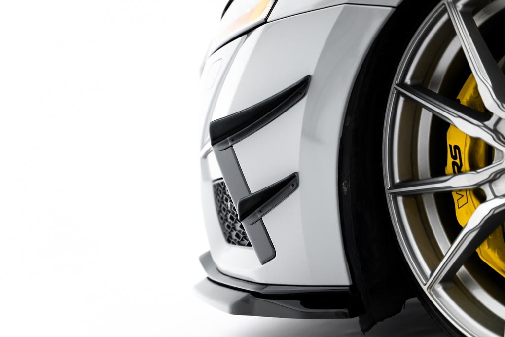 Skoda Octavia RS mk4 etupuskurin lokasuojat (canards)