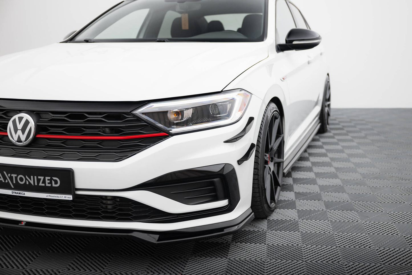 Etupuskurin siivet (Canards) Volkswagen Jetta Gli Mk7